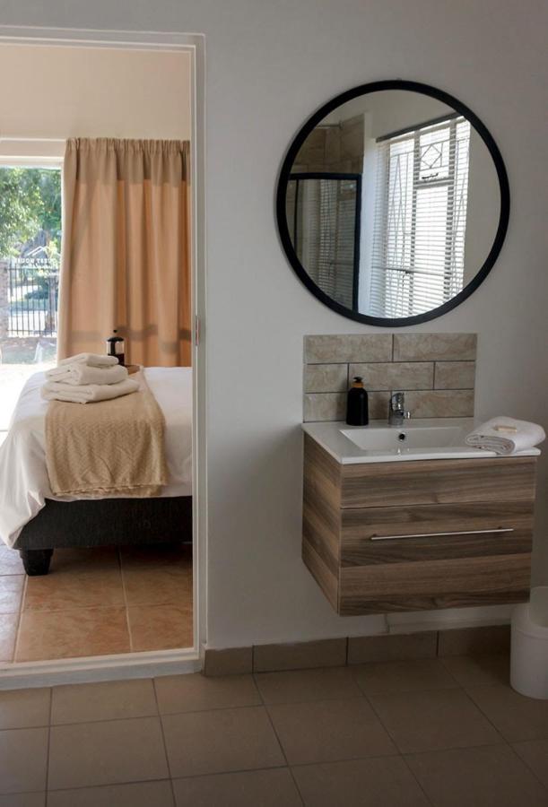 Cradock Guest House & Self Catering المظهر الخارجي الصورة